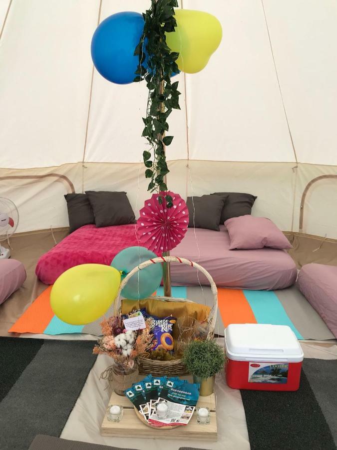 Glamping Kaki - Large Bell Tent Luxe tent *